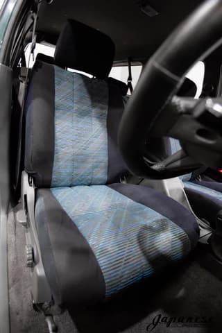 1995 Toyota Hilux Surf JDM car for sale — photo 14 of 25