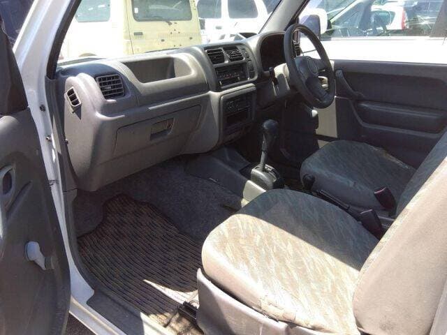 1999 Suzuki Jimny JDM car for sale — photo 3 of 7