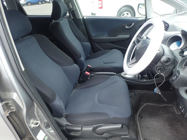 2009 Honda Fit JDM car for sale — photo 25 of 25