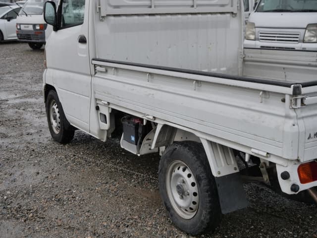 2002 Mitsubishi Minicab JDM car for sale — photo 18 of 25