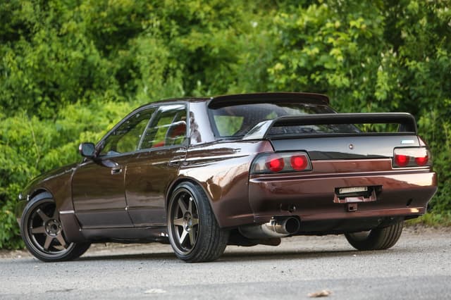 1991 Nissan Skyline JDM car for sale — photo 4 of 25