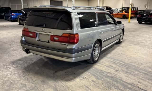1997 Nissan Stagea JDM car for sale — photo 10 of 25