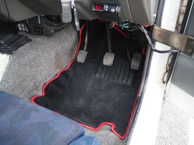 1997 Suzuki Jimny JDM car for sale — photo 14 of 20
