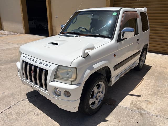 1999 Mitsubishi Pajero Mini JDM car for sale — photo 4 of 17
