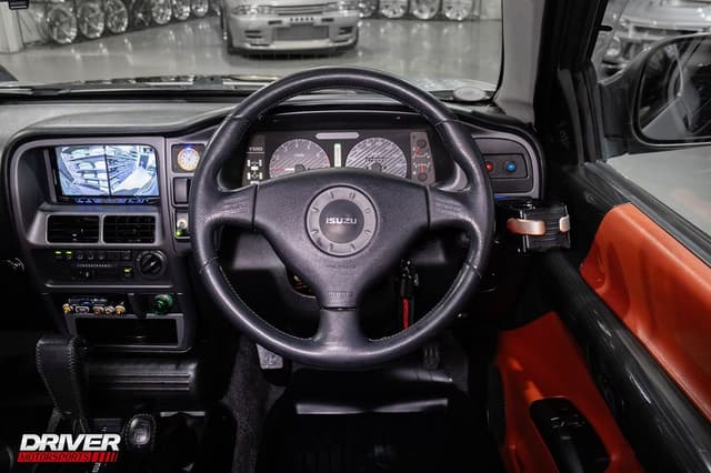 1999 Isuzu JDM car for sale — photo 3 of 25