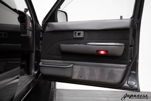 1995 Toyota Hilux Surf JDM car for sale — photo 18 of 25