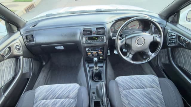 1997 Subaru Legacy JDM car for sale — photo 6 of 18
