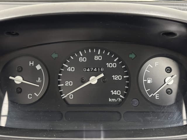 2001 Daihatsu Hijet JDM car for sale — photo 9 of 25