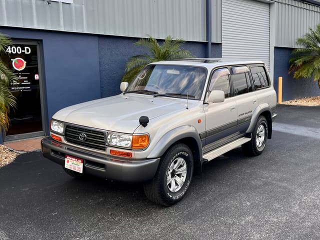 1997 Toyota Land Cruiser JDM car for sale — photo 2 of 19