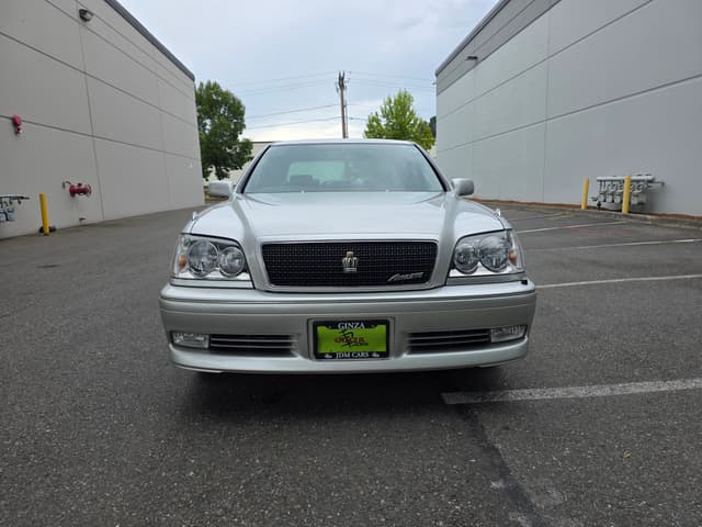 2000 Toyota Crown JDM car for sale — photo 2 of 13