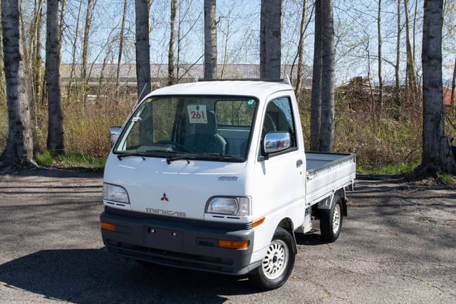 1998 Mitsubishi Minicab JDM car for sale — photo 3 of 19