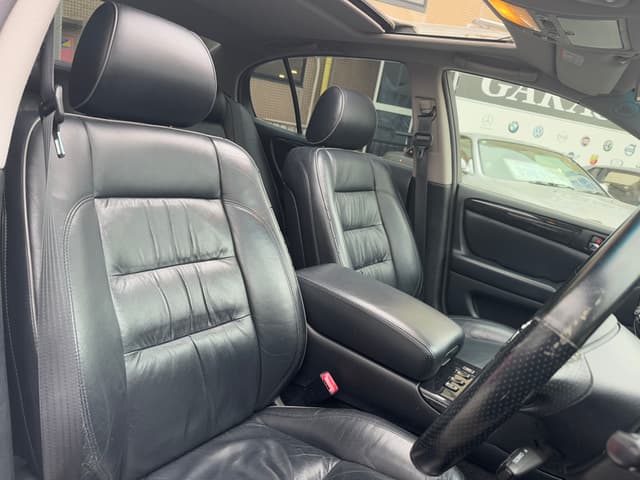 2001 Toyota Aristo JDM car for sale — photo 23 of 25