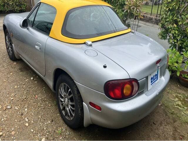 1999 Mazda Roadster (Eunos Roadster / MX-5) JDM car for sale — photo 13 of 17