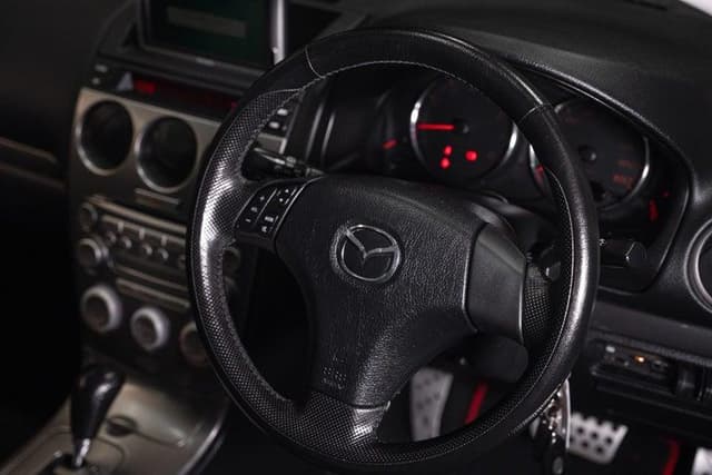 2004 Mazda Atenza JDM car for sale — photo 18 of 20