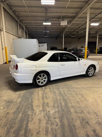 1998 Nissan Skyline JDM car for sale — photo 6 of 25