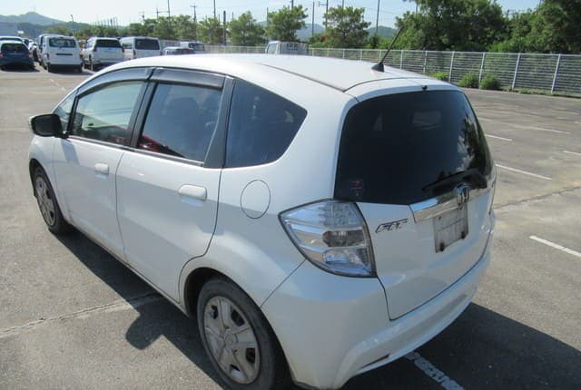 2011 Honda Fit JDM car for sale — photo 3 of 25