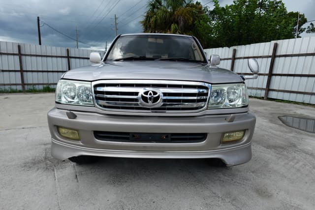 2000 Toyota Land Cruiser JDM car for sale — photo 2 of 20