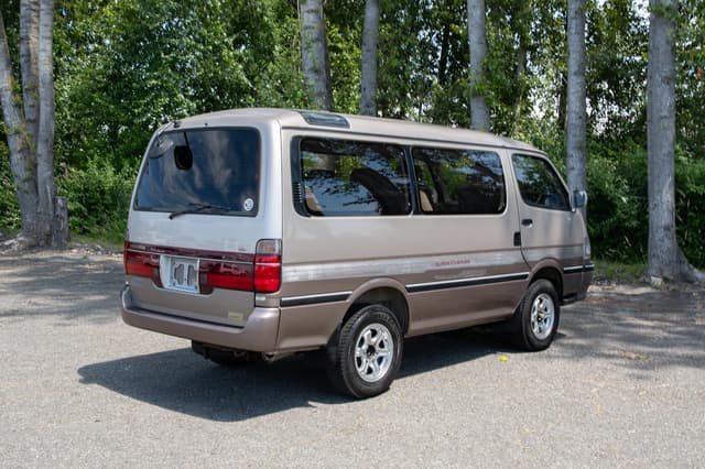 1994 Toyota HiAce JDM car for sale — photo 5 of 14