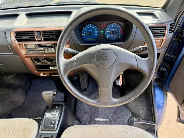 1999 Mitsubishi Town Box JDM car for sale — photo 21 of 25