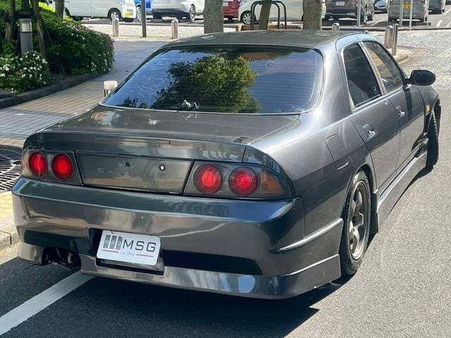 1994 Nissan Skyline JDM car for sale — photo 4 of 9