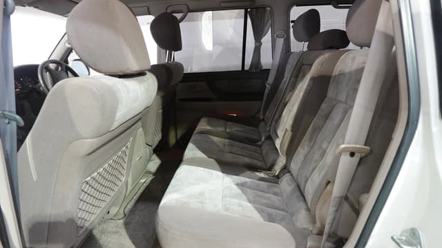 1999 Toyota Land Cruiser JDM car for sale — photo 16 of 19