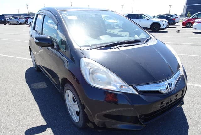 2010 Honda Fit JDM car for sale — photo 7 of 25