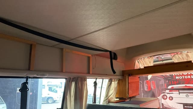1995 Toyota HiAce JDM car for sale — photo 21 of 25