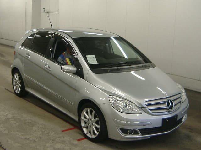 2008 Mercedes-Benz C Class JDM car for sale — photo 7 of 8