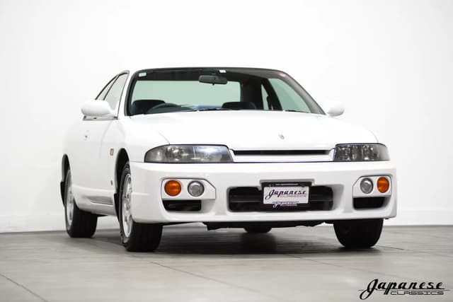 1996 Nissan Skyline JDM car for sale — photo 3 of 25
