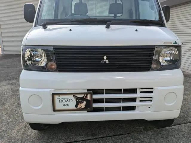 2001 Mitsubishi Minicab JDM car for sale — photo 2 of 2