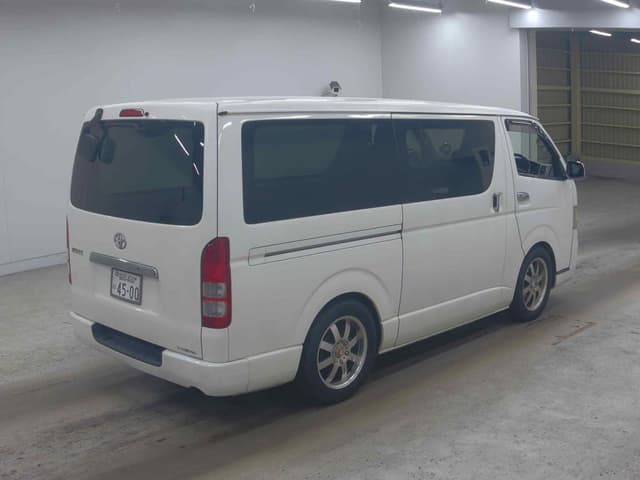 2011 Toyota HiAce JDM car for sale — photo 2 of 3