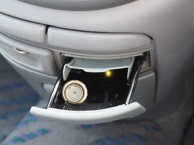 2001 Toyota Estima JDM car for sale — photo 21 of 25