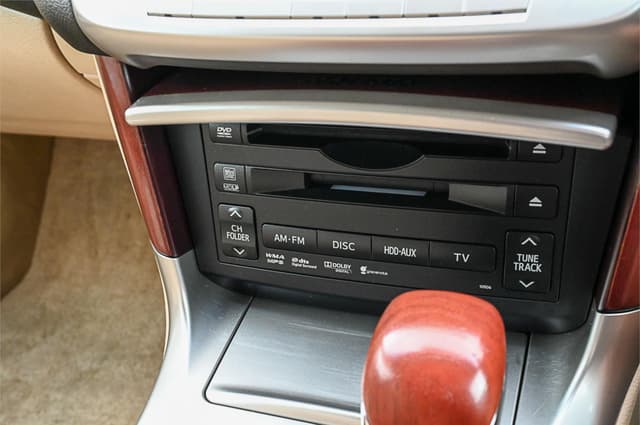 2009 Toyota Majesta JDM car for sale — photo 24 of 25
