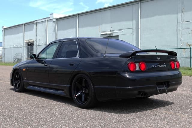 1994 Nissan Skyline JDM car for sale — photo 8 of 20