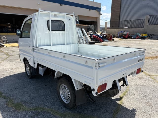 1991 Mitsubishi Minicab JDM car for sale — photo 21 of 25