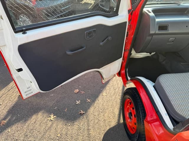 2000 Daihatsu Hijet JDM car for sale — photo 23 of 25