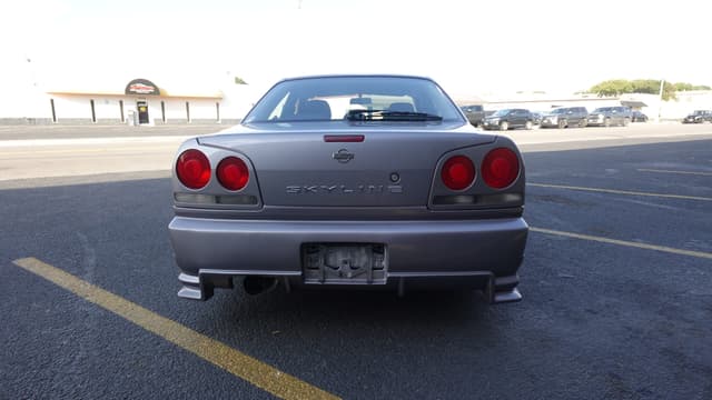 1998 Nissan Skyline JDM car for sale — photo 6 of 12