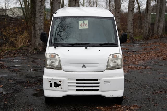 2000 Mitsubishi Minicab JDM car for sale — photo 2 of 15