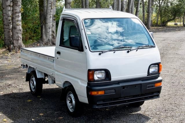 1996 Mitsubishi Minicab JDM car for sale — photo 8 of 18