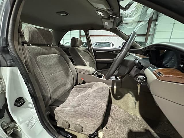 1997 Nissan Laurel JDM car for sale — photo 10 of 22
