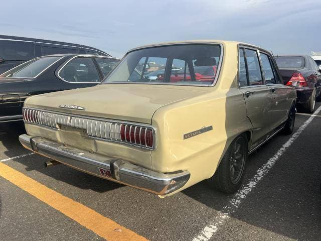 1970 Nissan Skyline JDM car for sale — photo 11 of 12