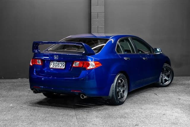 2009 Honda Accord JDM car for sale — photo 10 of 18