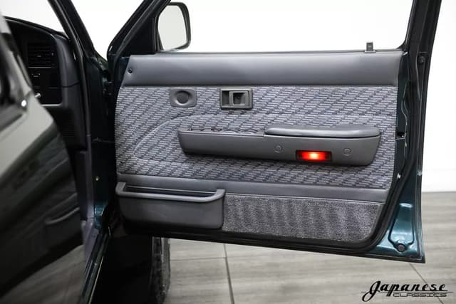 1996 Toyota Hilux JDM car for sale — photo 22 of 25