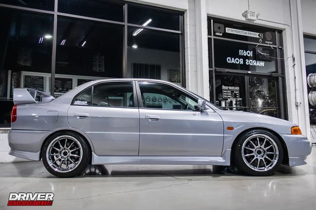 1996 Mitsubishi Lancer Evolution JDM car for sale — photo 11 of 25