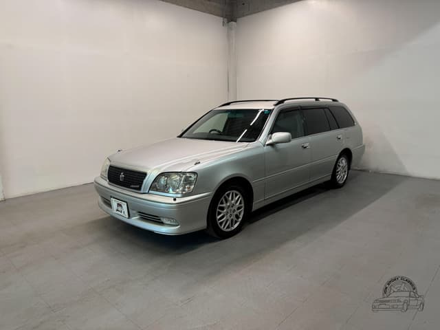 2000 Toyota Crown JDM car for sale — photo 2 of 25