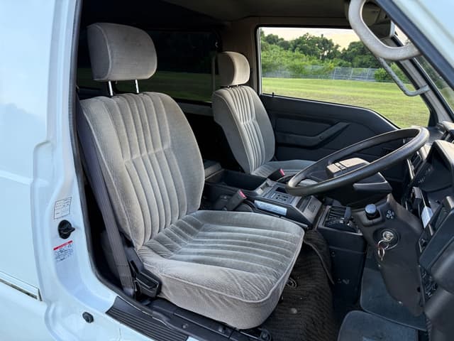 1995 Mitsubishi Pajero JDM car for sale — photo 17 of 21