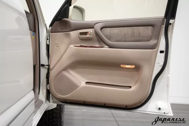 2001 Toyota Land Cruiser JDM car for sale — photo 20 of 25