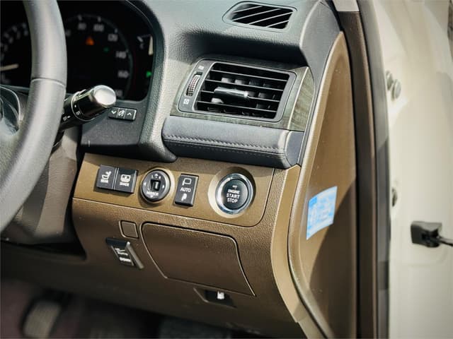 2008 Toyota Crown JDM car for sale — photo 20 of 25