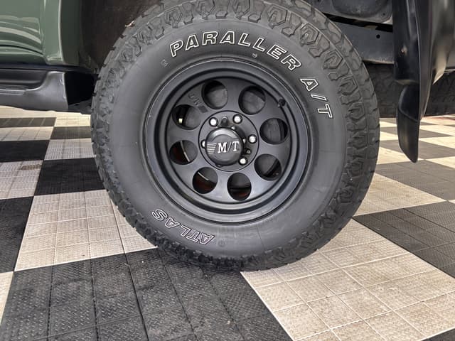1999 Toyota Hilux Surf JDM car for sale — photo 7 of 24