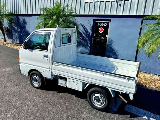 1997 Mitsubishi Minicab JDM car for sale — photo 5 of 17